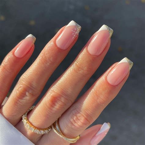 nude color coffin nails|20 Ways to Wear the Coffin Nails Trend (AKA Ballerina Nails) .